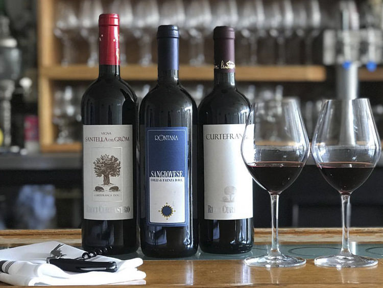 33 Wine Shop & Bar